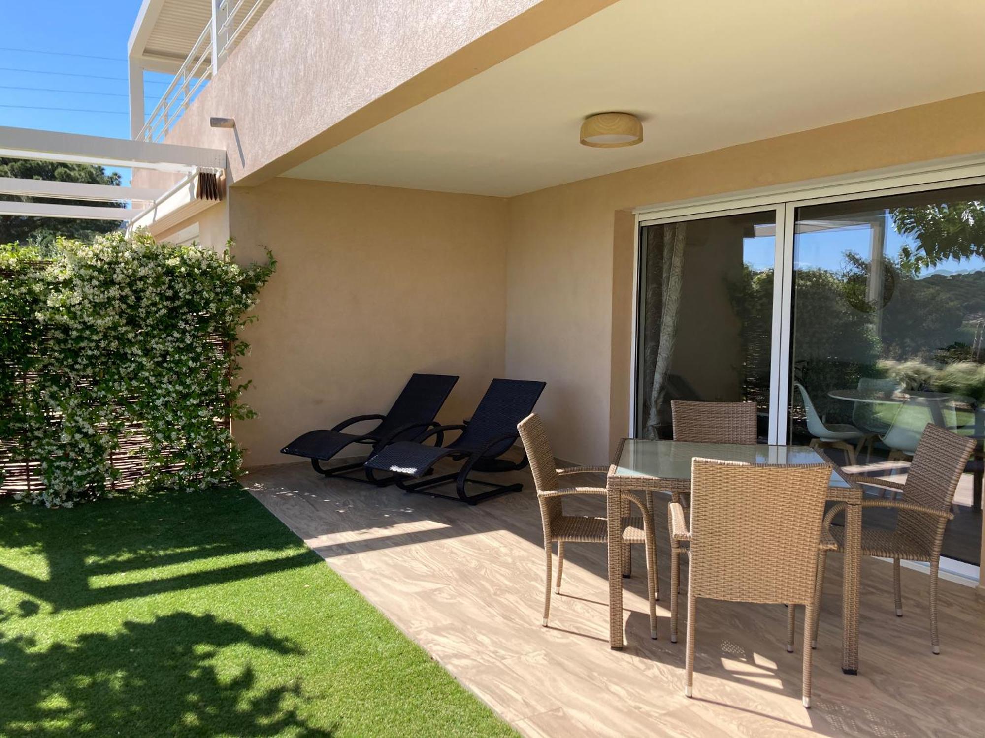 La Bastide Du Soleil Apartment Sainte-Maxime Room photo